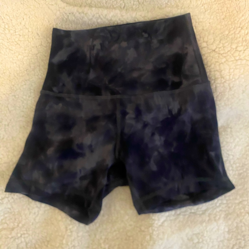 Tie dye lululemon on align shorts